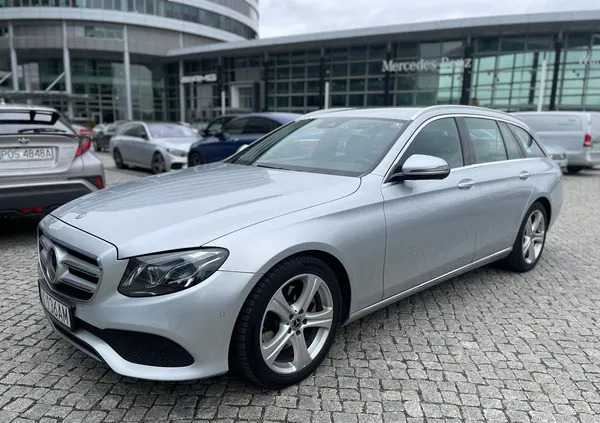 mercedes benz klasa e Mercedes-Benz Klasa E cena 91900 przebieg: 235000, rok produkcji 2017 z Warszawa